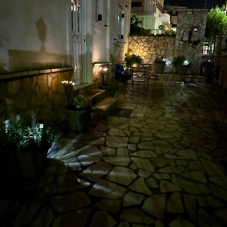 See And City Apartment Aigio Exterior photo