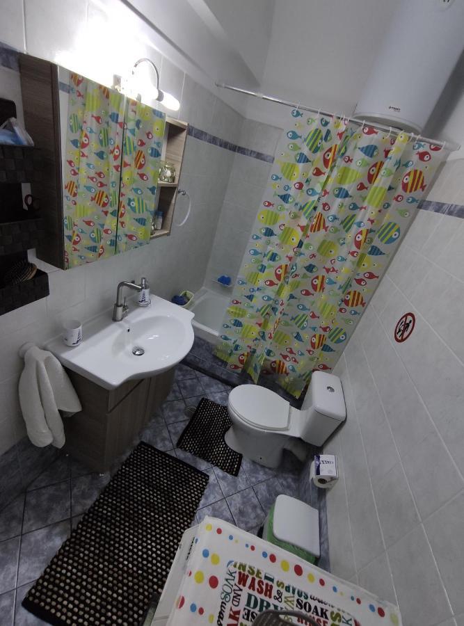 See And City Apartment Aigio Exterior photo