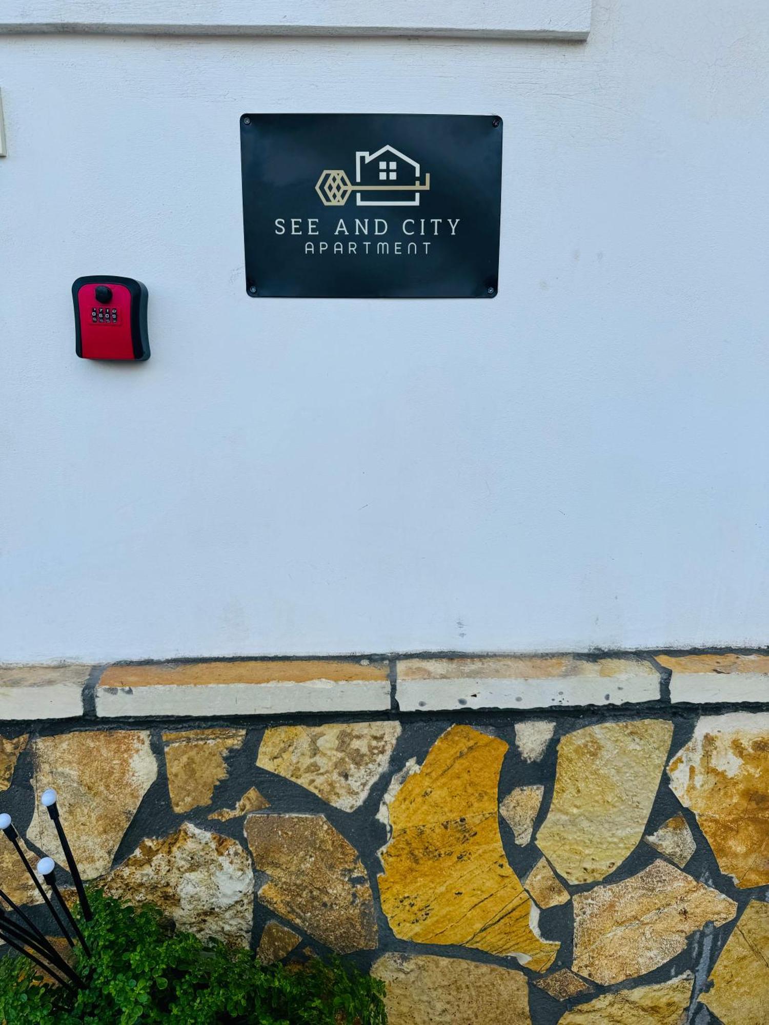 See And City Apartment Aigio Exterior photo